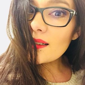 Meet your Posher, Natalie